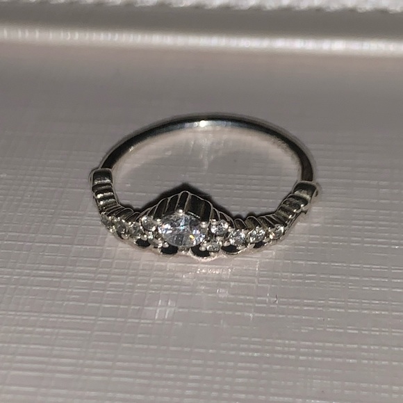 Pandora Fairy Tale Tiara Wishbone Ring Size 7.5 - Picture 3 of 4